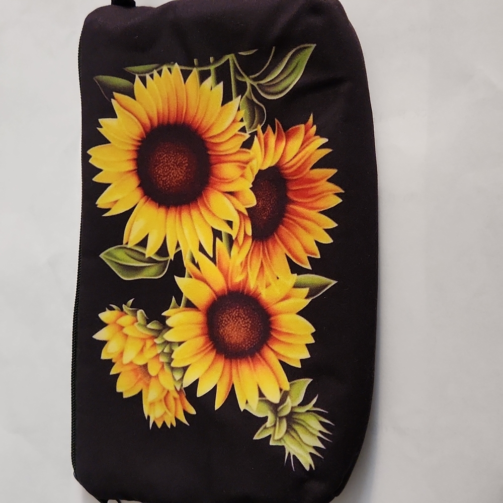 NEW- Cosmetic Bag- SUNFLOWERS 🌻